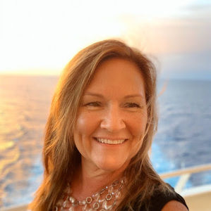 Meet your Posher, Angela